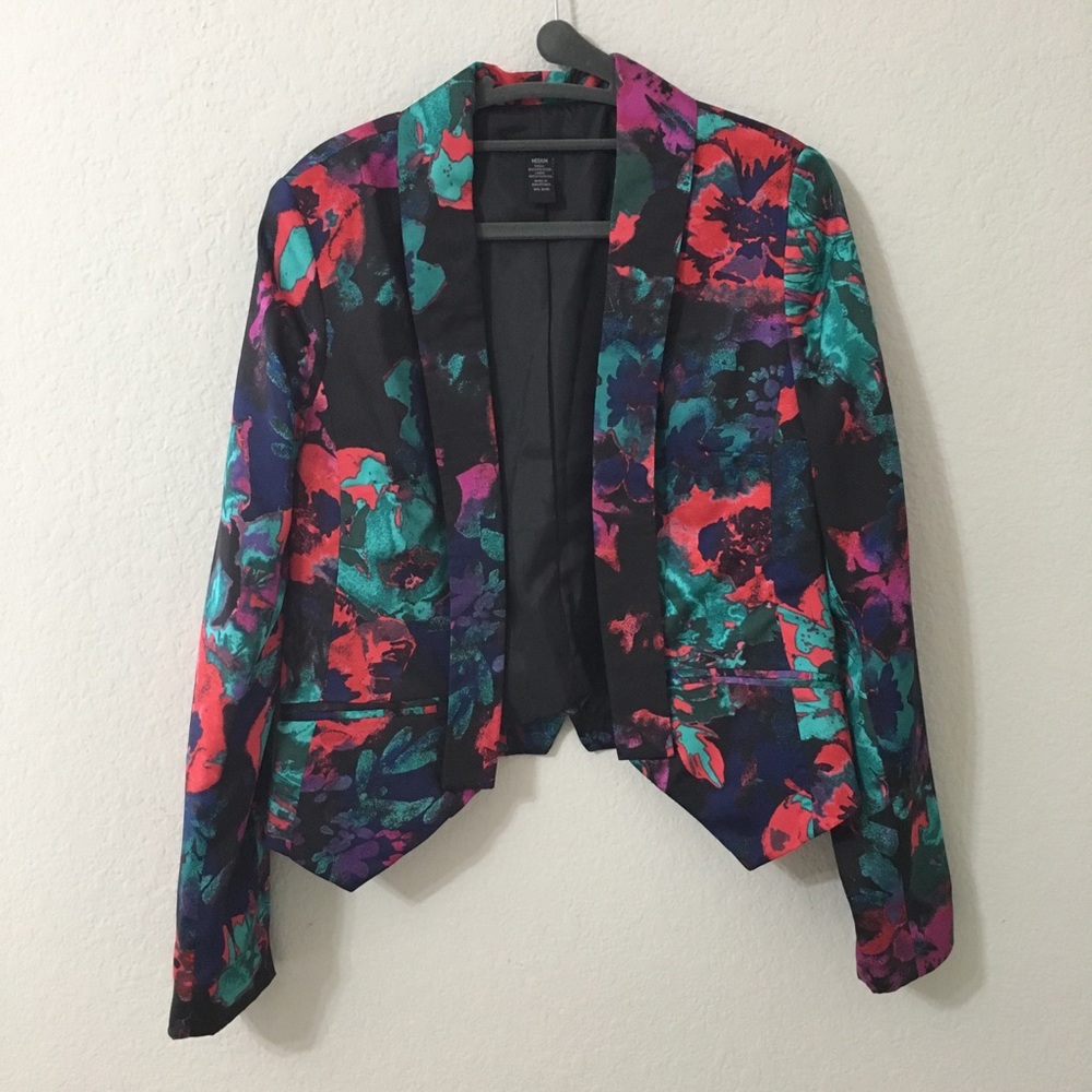 NWOT INC Tuxedo-styled jacket w/ pockets Sz M